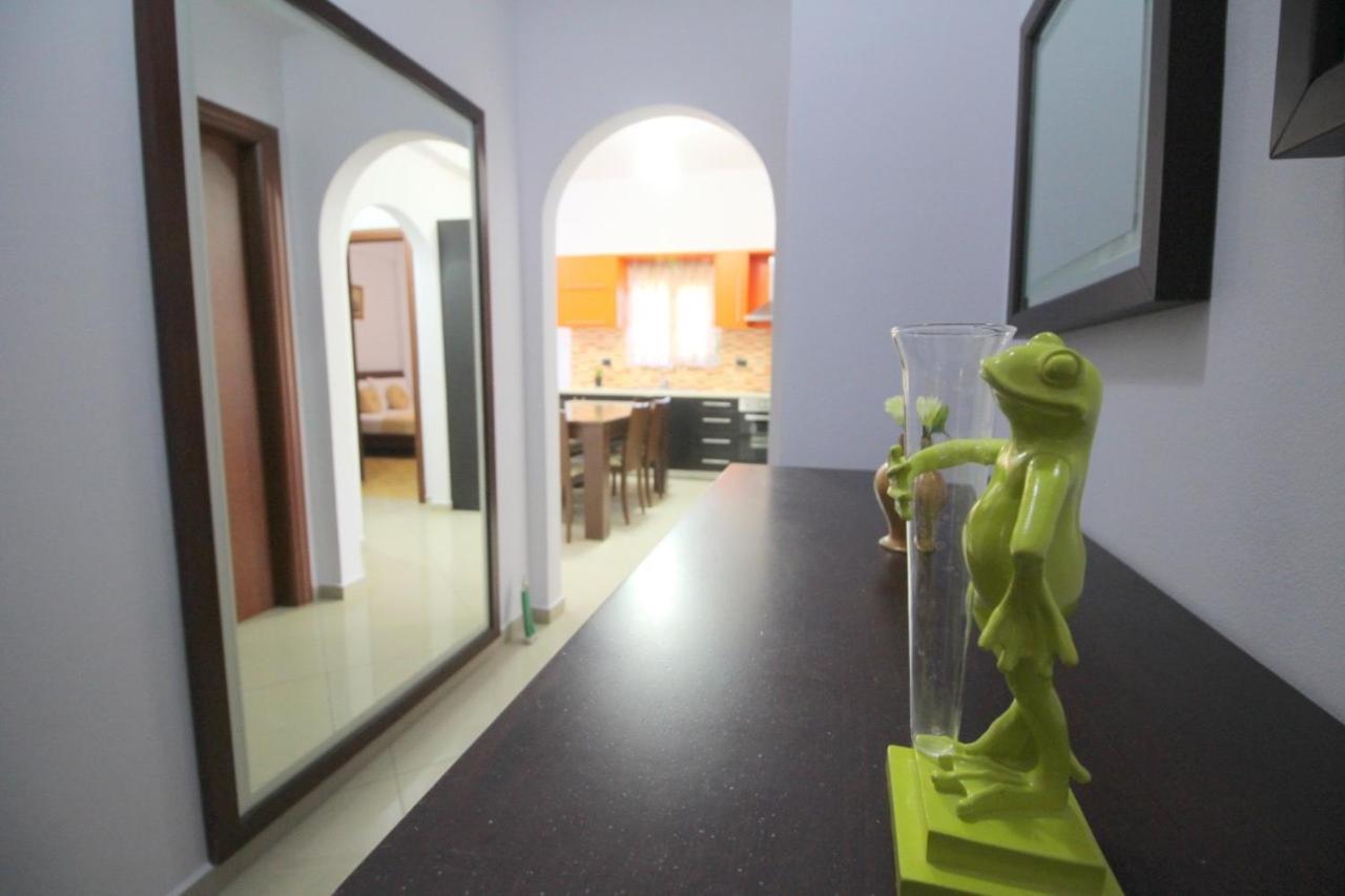 Zero Zero Apartment *